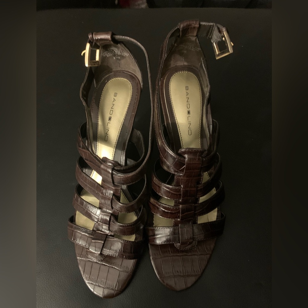 Bandolino Dark Brown Croc-Embossed Multi-Strap Heels Sz 8.5